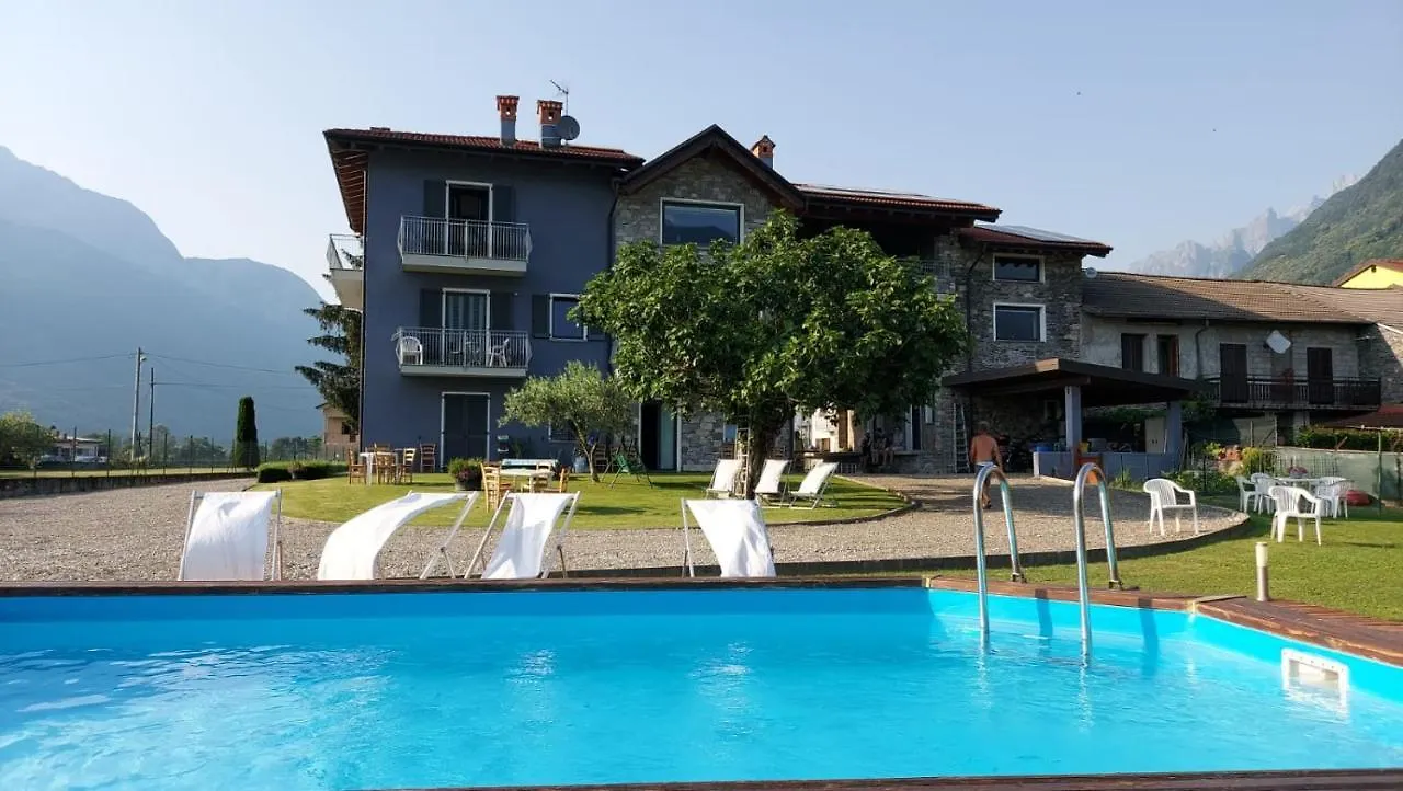 Bed & Breakfast B&B Zia Vivina Sorico Italië