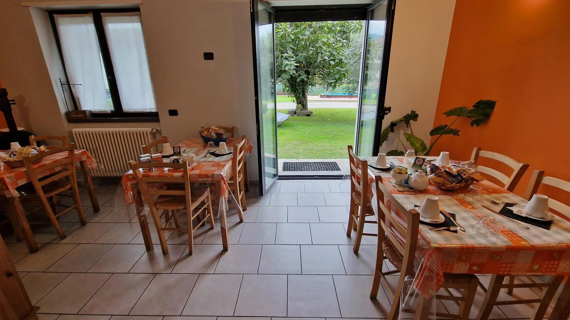 B&B Zia Vivina Sorico Italië